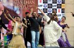Salman Khan, Sonam Kapoor promote Prem Ratan Dhan Payo at Noida on 4th Nov 2015 (9)_563b055291765.jpg