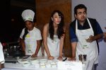 at smile foundation cooking event on 7th Nov 2015 (61)_563f6ee1dc8f2.JPG