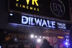 at Dilwale Trailor launch on 9th Nov 2015 (92)_5642005162ae2.JPG
