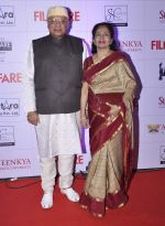 Kiran Shantaram with wife at the Red Carpet of _Ajeenkya DY Patil University Filmfare Awards (Marathi) 2014__5652dfc36d2bc.JPG