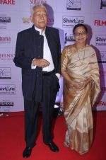 Ramesh Deo with wife Seema Deo at the Red Carpet of _Ajeenkya DY Patil University Filmfare Awards (Marathi) 2014__5652dfdcde089.JPG