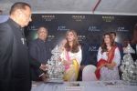 Dimple Kapadia, Twinkle Khanna inaugurates RANKA jewelllers 10th showroom at Baner , Pune on 3rd Dec 2015 (39)_56606690763e3.jpg