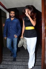 Shilpa Shetty and Raj Kundra snapped at PVR on 4th Dec 2015 (7)_5662d6a879008.JPG