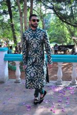 Ranveer Singh on the sets of colors show swaragini on 7th Dec 2015 (12)_566698fd60e9a.JPG