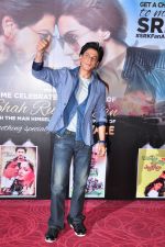 Shahrukh Khan at Dilwale press meet on 11th Dec 2015 (10)_566ac75b918fc.jpg