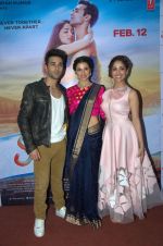 Yami Gautam, Pulkit Samrat, Divya Kumar at Sanam Re launchw on 19th Dec 2015 (84)_5676980cd57a2.jpg