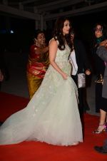 Aishwarya Rai Bachchan at the red carpet of Stardust awards on 21st Dec 2015 (1209)_56794165e502a.JPG
