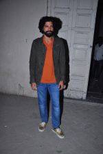 Farhan Akhtar snapped in his new look on 22nd Dec 2015 (11)_567a54441a9a1.JPG
