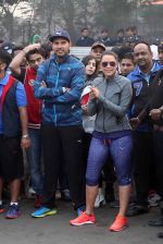 Neha Dhupia and Yuvraj Singh in Kolkatta for a marathon on 22nd Dec 2015 (7)_567a5504ba99d.jpg