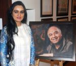 Padmini Kolhapure at the Retrospective Exhibition of Legendry Artist J P Singhal launched at Jehangir Art Gallery on 24th Dec 2015 (2)_567cf4e9d0bb7.jpg