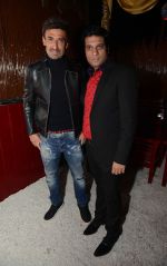Rahul Dev & Nitin Chopra at the Anniversary of  Cinema Bar & Lounch in GK-2, New delhi on 29th Dec 2015 (2)_568388628057a.jpg