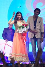 Daisy Shah performs at Country Club on 31st Dec 2015 (21)_56869a637df8f.JPG