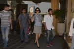 Kangana Ranaut snapped as she leaves JW Marriott after a family brunch on 31st Dec 2015 (4)_56869a6e1ae78.JPG
