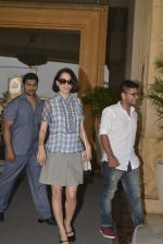 Kangana Ranaut snapped as she leaves JW Marriott after a family brunch on 31st Dec 2015 (5)_56869a6eadf34.JPG