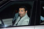 Sunny Deol snapped at airport on 31st Dec 2015 (24)_56869a47c4f23.JPG