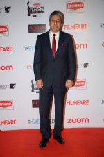 at Filmfare Nominations red carpet on 9th Jan 2016 (62)_569395e51f39a.JPG
