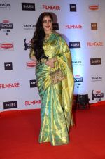 Rekha at Filmfare Awards 2016 on 15th Jan 2016 (880)_569b471dca882.JPG