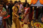 Shriya Saran Launches VRK Silks Showroom on 23rd Jan 2016 (24)_56a4b69f17cd5.jpg