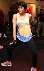 Madira Bedi shares her fitness mantra at Muscle Talk Gym in Chembur on 24th Jan 2016 (43)_56a5d00872493.JPG