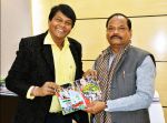 Hemant Tantia With Jharkhand CM Raghubar Das attend Hemant Tantia song launch for Republic Day_56a764af586ed.jpg