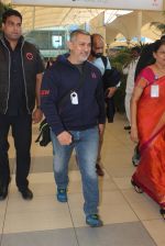 Aamir Khan snapped at the airport on 26th Jan 2016 (23)_56a86484d27ef.JPG