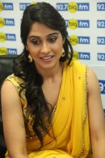 Regina Cassandra at 92.7 Big FM on 29th Jan 2016 (27)_56acb431b8e54.jpg