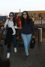Shraddha Kapoor snapped at Airport on 31st Jan 2016 (21)_56af11f34299e.JPG
