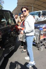 Jimmy Shergill snapped at airport on 12th Feb 2016 (33)_56bf378c59e21.JPG