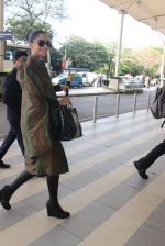 Sonam Kapoor snapped at airport on 13th Feb 2016 (49)_56c05e61ef4f9.JPG