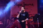 Ayushmann Khurrana at Pepe Jeans music fest in Kalaghoda on 14th Feb 2016 (215)_56c182c2beb4f.JPG