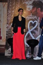 Kareena Kapoor at Ki and Ka Trailer launch in Mumbai on 15th Feb 2016 (14)_56c2c4755f7e4.JPG