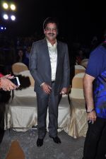 Udit Narayan at Sameer in Guinness book of records bash with music fraternity on 15th Feb 2016 (59)_56c2e45be1e76.JPG