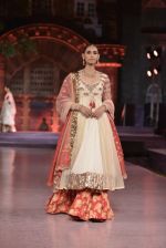 Model walk the ramp for Anju Modi Show at Make in India show at Prince of Wales Musuem with latest Bridal Couture in Mumbai on 17th Feb 2016 (119)_56c577260282b.JPG