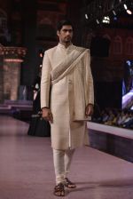 Model walk the ramp for Vikram Phadnis Show at Make in India show at Prince of Wales Musuem with latest Bridal Couture in Mumbai on 17th Feb 2016 (13)_56c57a402c372.JPG