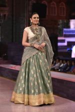 Model walk the ramp for Vikram Phadnis Show at Make in India show at Prince of Wales Musuem with latest Bridal Couture in Mumbai on 17th Feb 2016 (40)_56c57a5e728fc.JPG