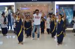 Ranveer Singh at Gap Jeans store launch in Mumbai on 20th Feb 2016 (63)_56c966f5009e5.JPG
