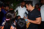 Salman Khan at dinner party in Mumbai on 2nd March 2016 (110)_56d8460f6877b.JPG