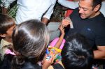 Salman Khan at dinner party in Mumbai on 2nd March 2016 (119)_56d84618aa786.JPG