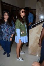 Alia BHatt snapped outisde radio station on 3rd March 2016 (2)_56d9aad67eb48.JPG