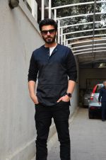 Fawad Khan at Kapoor N Sons promotions at Johar_s office on 3rd March 2016 (51)_56d9a8c50ae48.JPG