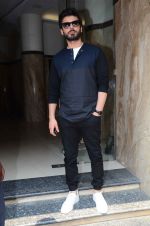 Fawad Khan snapped outisde radio station on 3rd March 2016 (35)_56d9aaffcf1ae.JPG