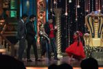 Kapil Sharma cheers the Finalists in India_s Best Dramebaaz Grand Finale on 3rd March 2016 (4)_56d99dea1f881.jpg