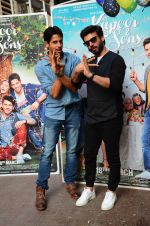 Sidharth Malhotra, Fawad Khan at Kapoor N Sons promotions at Johar_s office on 3rd March 2016 (39)_56d9a8ce95f79.JPG