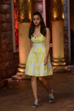 Alia Bhatt at Kapoor N Sons promotions on Comedy Bachao on 4th March 2016 (122)_56da476069502.JPG