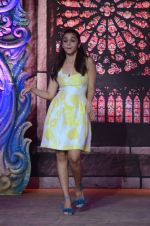 Alia Bhatt at Kapoor N Sons promotions on Comedy Bachao on 4th March 2016 (125)_56da4762e21b6.JPG