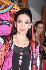 Karisma Kapoor at Fuel Fashion Store on 4th March 2016 (15)_56daf2e624dc3.JPG