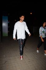 Ranveer Singh snapped at PVR on 4th March 2016 (2)_56daf1668a7e1.JPG