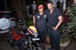 Sanjay Dutt snapped with the tatoo unique fan on 5th March 2016 (12)_56dc1cbaca803.JPG