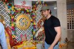 Hrithik Roshan and family snapped at Shiv Ratri celebrations on 7th March 2016 (20)_56deb292438d8.JPG