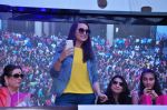 Sonakshi Sinha is now on Guinness Book of Records for painting her nails on Women_s Day on 8th March 2016 (2)_56e009c3aa70d.JPG